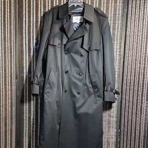 Towne London Fog Black Trench Coat 44Long